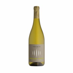 Bottle of Pinot Bianco – Cantina Tramin – fresh and elegant white wine from Alto Adige.